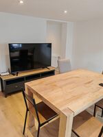 TV mit Essplatz