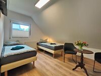 Zimmer 1: zwei Einzelbetten