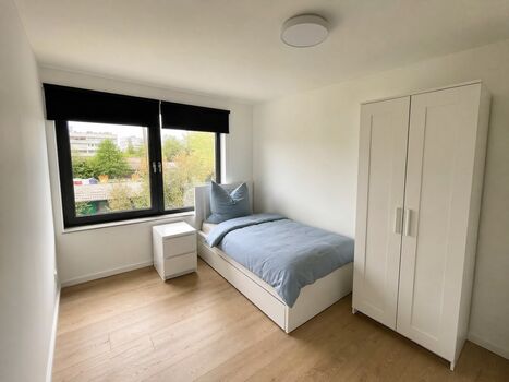 ERF16 / TOMASZ-LIVING in MÜHLHAUSEN - Küche + Parkplatz + WLAN Bild 1
