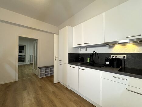 Modern Möbelierte Wohnung mit 2 Zimmern mit jeweils 2 Betten Bild 5