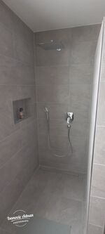 Zwei Häuser zur Vermietung mit großem Parkplatz vor dem Haus Bild 13