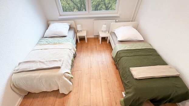 Top Monteurwohnungen mit Einzelbetten, TV, WLAN, Parkpl., Balkon Bild 4