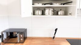 Neu renoviert: Wohnungen mit Einzelbetten, TV, WLAN, Parkpl. Bild 14