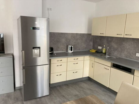 Worms - 4 houses, 8 bathrooms, 30 beds, free parking Bild 2