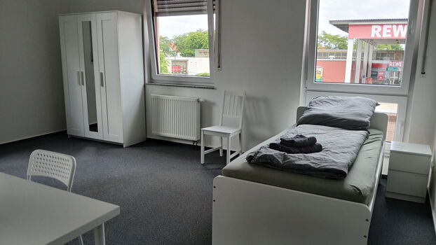Schlafzimmer 1 Schrank