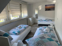 Ferienhaus und Gästezimmer Holunder Picture 12
