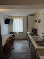 Kassel | bis zu 36 Personen | EZ + DZ | Internet | TV | Küche Bild 6