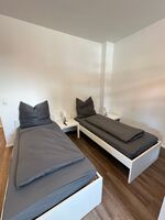 AHOI HOMES | Unterkunft in Henstedt-Ulzburg nahe Autobahn A7 Bild 3