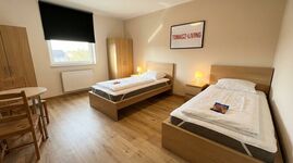 MH18 / TOMASZ-LIVING in OBERHAUSEN - Gemütliche Betten + WLA Zdjęcie 1