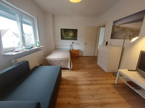 WZ (Durchgangszimmer)