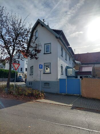 Schöne 5-Zimmerwohnung/ 4 Schlafzimmer - Idstein