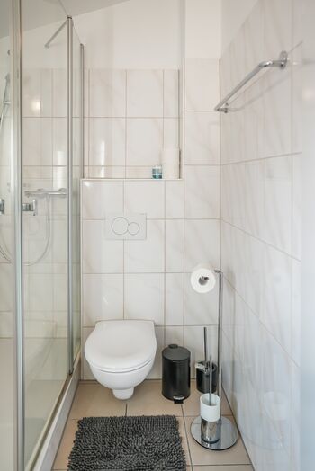 Helle geräumige 80m2 Wohnung Bild 4