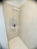 Große voll ausgestattete Wohnung mit Stellplätzen in D-Rath Bild 4