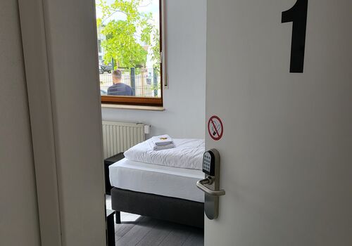 Einzel- und Doppelzimmer und 4 Bett Appartment in Ilsfeld Zdjęcie 5