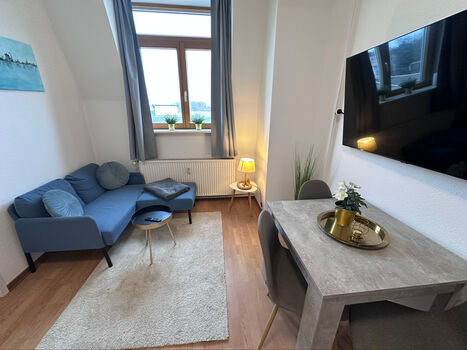 Moderne Monteur-Wohnung Hafenkante in Rostock mit Parkplatz Bild 4