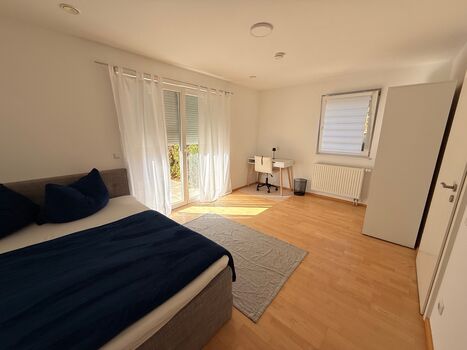 Zimmer mit privater Terrasse in gepflegter DHH - 3er WG Bild 2