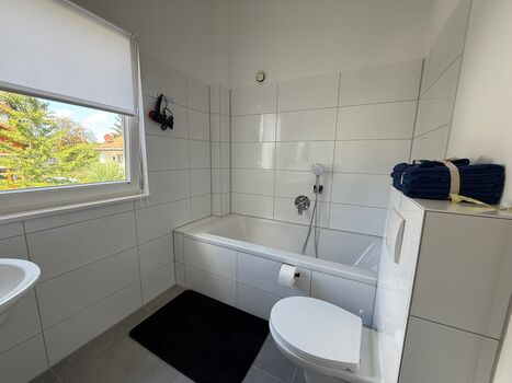 Zimmer mit privater Terrasse in gepflegter DHH - 3er WG Bild 5