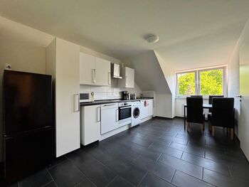 Komfortable Monteurwohnung mit eigener Küche und Bad Bild 3