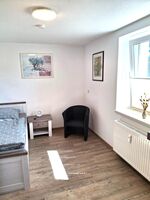 3 Einzelzimmer / Wohnküche / Grillplatz Bild 4