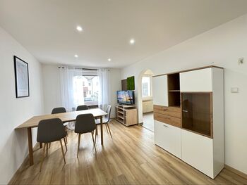 Hochwertige Wohnung für 4 Personen, inkl. Parkplatz