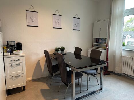 Monteurwohnung Duisburg-4 Einzelbetten-Parkplatz-WLAN Picture 5