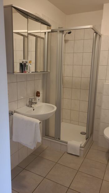 Monteur Apartments ab 29,00 Euro pro Person - Ratingen Mitte Zdjęcie 3