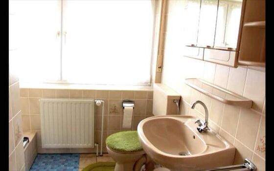 Bad mit WC und Dusche