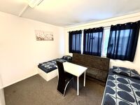 Mehrere DZ und EZ - Komplette Etage für Große Gruppen Bild 6