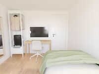 Quartier 4 - EZ und DZ für bis zu 11 Personen Picture 6