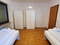 Monteur Wohnung mit 6 Einzelbetten, Küche, Parkplatz, Balkon Picture 9