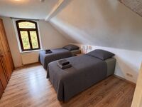 Schlafzimmer DG