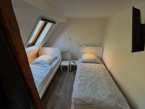 Kassel | bis zu 18 Monteurbetten | Smart TV | Küche | Internet Bild 4