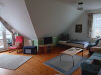 Wohnzimmer mit Aufbettung 