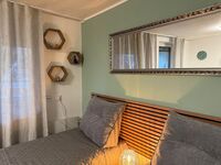 für 1-4 Personen, ab 6 Monate Mietdauer, alles neu. Zentral. Picture 1