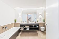 2x Bad + 1 Gäste WC