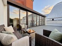 Top Floor Maisonette: Zentrales Penthouse mit Parkplatz dire Bild 3
