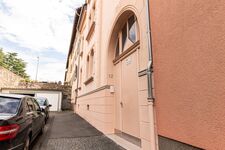 Hausansicht von der Straße