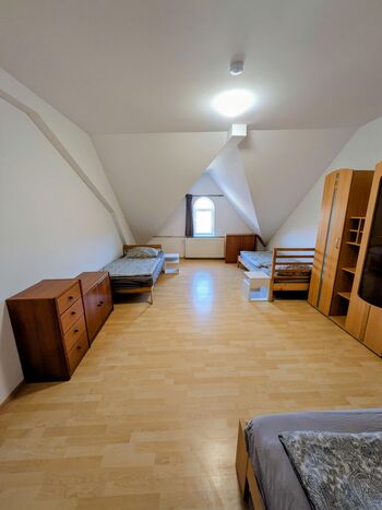 Leben fast wie zuhause - schöne Wohnungen, schnelle Wege, faire Preise Bild 4