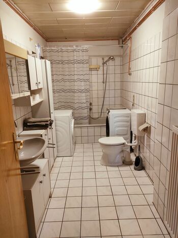 Badezimmer EG