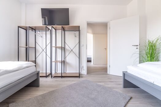 Schlafzimmer 1