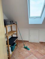 Vollausgestattete große Dachwohnung und Parkplatz Bild 6