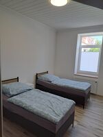 Ihr Zuhause auf Zeit: Gemütliche Monteurwohnung Zdjęcie 7