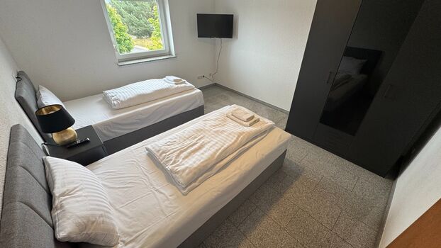 4 Große Monteurwohnungen Kassel / Je 3 Schlafzimmer / Ideal für Firmen Bild 4