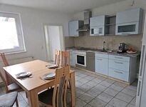 Großzügige Wohnung Bild 3