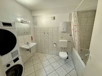 Monteurwohnung Solingen für 8 Personen – 4 Zimmer, 100 m², 2 Balkone Picture 7