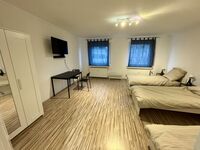 Monteurwohnung Solingen für 8 Personen – 4 Zimmer, 100 m², 2 Balkone Picture 3
