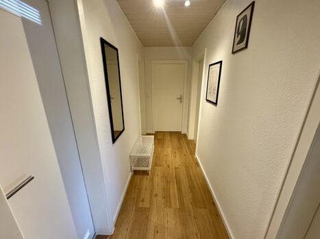 Monteurwohnung Solingen für 6–8 Personen – 4 Zimmer, Waschmaschine Bild 2