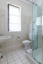 Salí Homes | Hotel zum Dorfbrunnen - Bornheim Bild 5