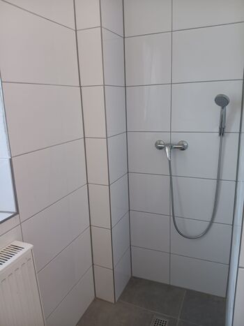 ZIMMERPOOL - Monteurzimmer FLauingen Bild 3