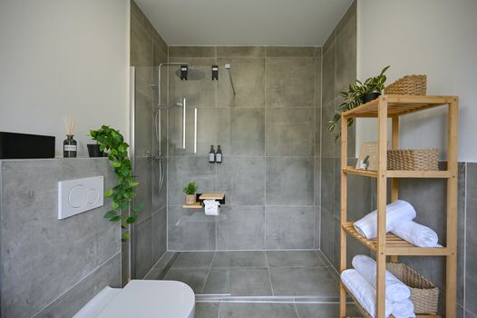 Monteurwohnung Sonthofen | 54m² bis 5 Pers. | Parkplatz & Küche Bild 4